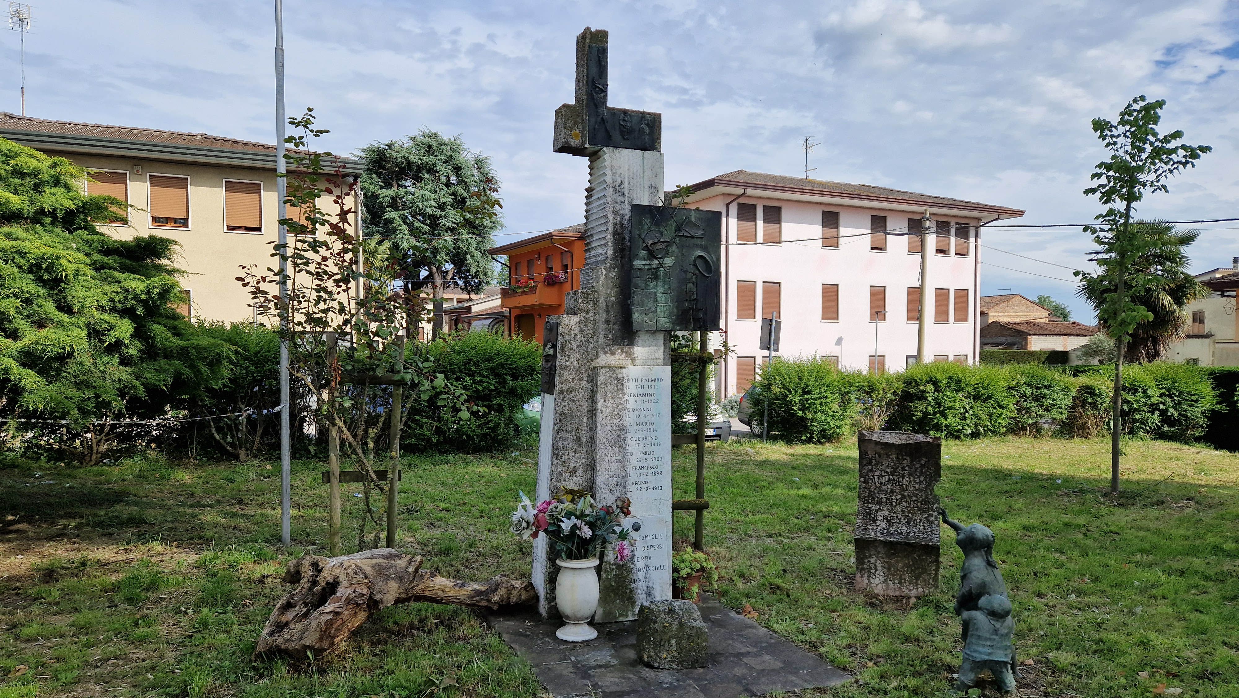 Monumento agli internati e ai caduti di tutte le guerre